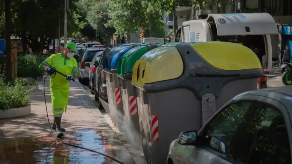 Dos treballadors de neteja viària de Barcelona hospitalitzats per cop de calor durant el matí d’aquest dimarts