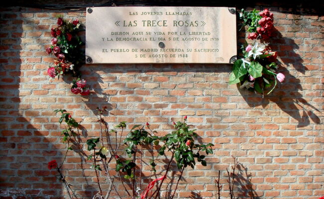 El PCE en Madrid rendirá homenaje a Las Trece Rosas y 43 Claveles el próximo 5 de agosto en el Cementerio del Este