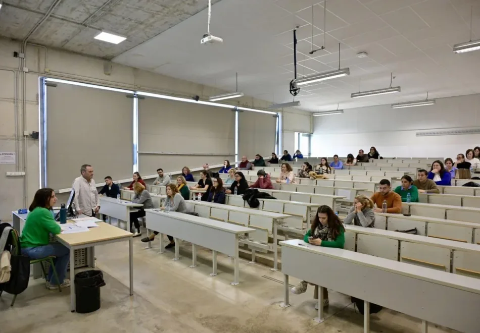 Un quinto de las plazas ofertadas quedan desiertas tras la Oposición de Secundaria y Otros Cuerpos en la Región de Murcia