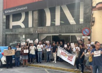 L’oposició exigeix que es compleixi l’equiparació salarial dels treballadors/es de Badalona Comunicació