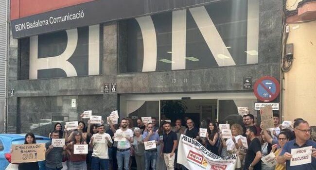 L’oposició exigeix que es compleixi l’equiparació salarial dels treballadors/es de Badalona Comunicació
