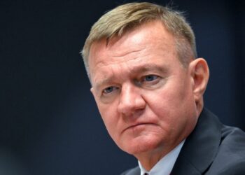 Exministro de Transporte ruso es encontrado muerto horas después de ser destituido