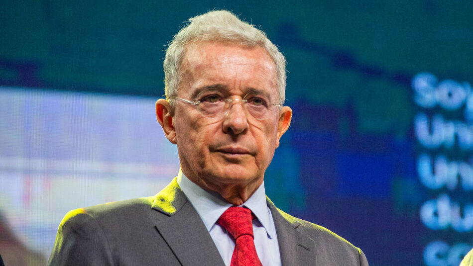 Justicia colombiana emitirá histórico fallo en el caso contra Álvaro Uribe