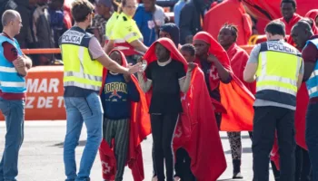 Esquerda Unida denuncia o boicot do Goberno da Xunta de Galicia ante a aplicación do Real Decreto 2/2025 para unha acollida solidaria de nenos, nenas e adolescentes migrantes entre as CCAA do noso país en apoio a Canarias e Ceuta