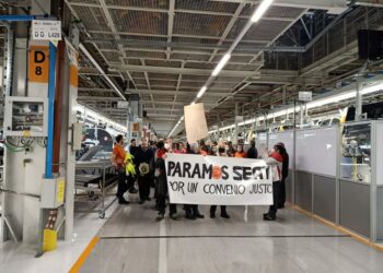 SEAT Martorell sanciona 29 treballadors per secundar una vaga contra la calor al centre de treball