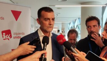 Antonio Maíllo advierte de que “el PP y Vox ya son indistinguibles” tras su congreso después de que Feijóo “haya abierto la pista de cohesión y de alianza entre ambas formaciones”