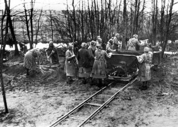 España rinde homenaje a las mujeres españolas deportadas al campo de concentración de Ravensbrück