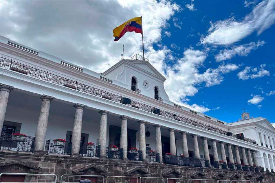 Sindicatos de Ecuador convocan movilizaciones contra los recortes y despidos anunciados por Noboa
