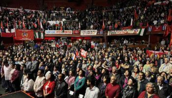 Comunistas chilenos celebran 113 años en medio de campaña electoral