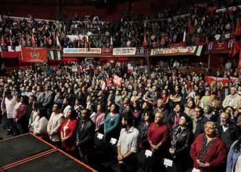 Comunistas chilenos celebran 113 años en medio de campaña electoral