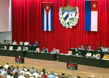 Parlamento cubano analiza recuperación energética nacional