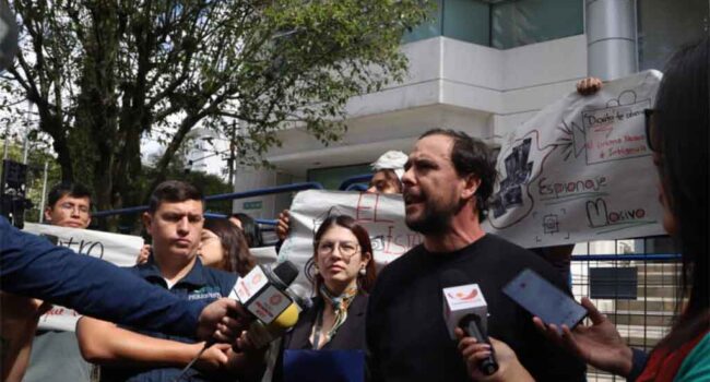 Organizaciones defensoras de los ddhh se movilizan en Ecuador contra la Ley de Inteligencia