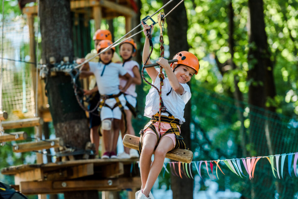 ¿Es buena idea enviar a tu hijo a un campamento de verano para adolescentes lejos de casa?