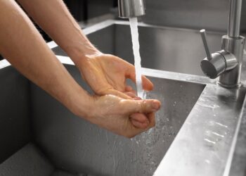 FACUA Extremadura exige al Ayuntamiento de Lobón garantizar el abastecimiento de agua potable en los hogares
