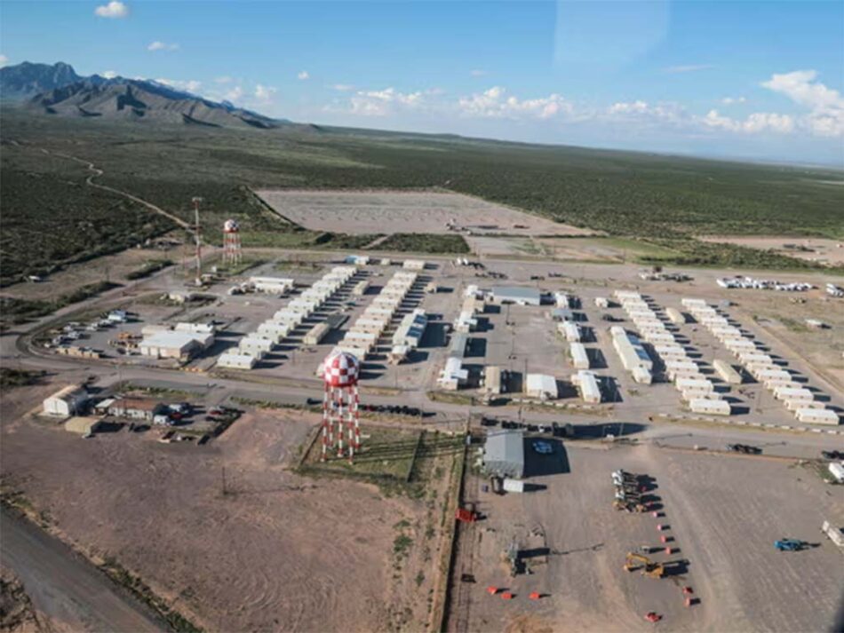 Texas albergará centro de detención de migrantes más grande de EEUU