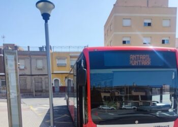 Plataforma en Defensa del Transporte Público: «Autobuses fantasmas y promesas vacías: Murcia sigue sin mover ficha»