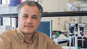 José Manuel Fernández–Real, experto en enfermedades metabólicas: “La microbiota nace y madura con nosotros: es única para cada persona”