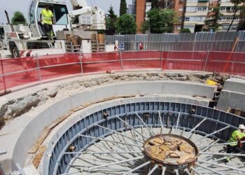 Las asociaciones de Comillas (Carabanchel) denuncian que las obras de la línea 11 de Metro se realizan de espaldas a la ciudadanía
