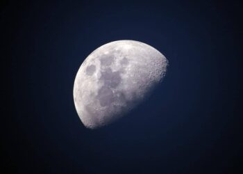 Restos del lado oculto de la Luna podrían explicar el origen de su asimetría