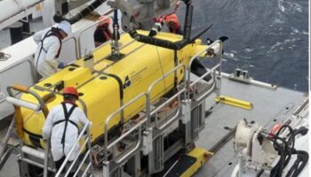 Alianza Verde y Podemos piden al gobierno que se responsabilice de las investigaciones sobre los desechos nucleares frente a la costa gallega y critican la respuesta del CSN, al que urgen a dar explicaciones en el Congreso