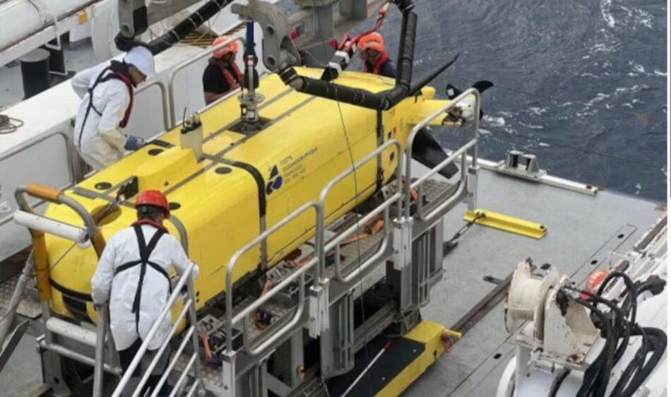 Alianza Verde y Podemos piden al gobierno que se responsabilice de las investigaciones sobre los desechos nucleares frente a la costa gallega y critican la respuesta del CSN, al que urgen a dar explicaciones en el Congreso