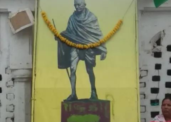 Las últimas palabras de Gandhi, polémica política sobre su veracidad
