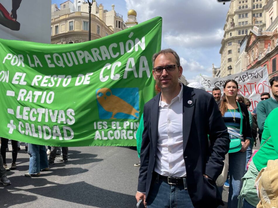 Toni Valero (IU) impulsa en el Congreso una iniciativa por los “graves problemas” en muchas oposiciones de acceso al profesorado y plantea a Educación medidas para solucionar sus efectos