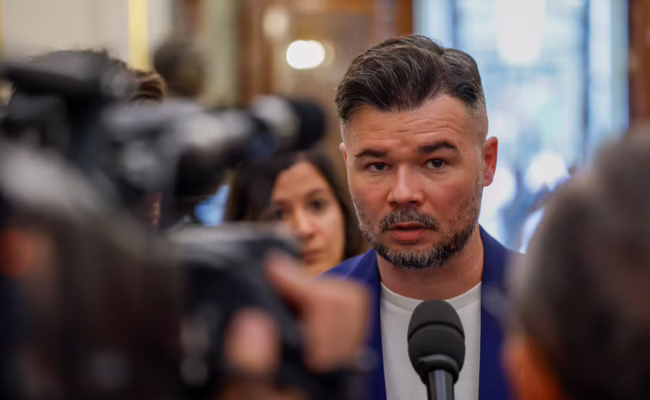 Gabriel Rufián propone informalmente una lista plurinacional de los partidos a la izquierda del PSOE: «Si aquí no nos ponemos de acuerdo nos van a matar políticamente por separado»