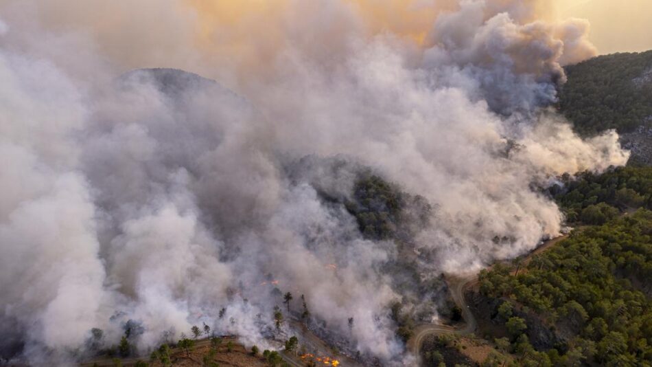 CCOO denuncia la lentitud del Gobierno para aplicar los compromisos de la Ley Básica de Bomberos/as forestales