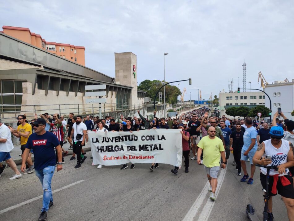 CGT no desconvocará la huelga del metal mientras existan trabajadores luchando por el futuro de la Bahía de Cádiz