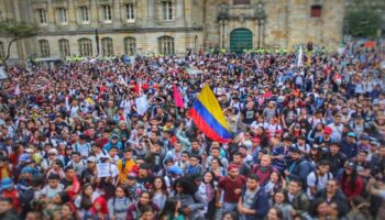 Gobierno de Colombia: sistema de salud debería ser intervenido si no hay reforma sanitaria