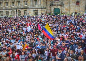 Gobierno de Colombia: sistema de salud debería ser intervenido si no hay reforma sanitaria