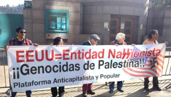 Plataforma Anticapitalista y Popular de Chile se manifiesta por la causa palestina en embajada de EEUU
