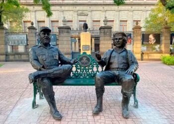 Regresen las estatuas de Fidel y el Che