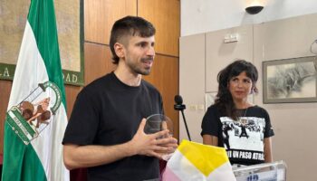 Adelante Andalucía  entrega al youtuber “Tigrillo” el premio “Orgullo Andalú” en un acto en el que la juventud ha sido protagonista