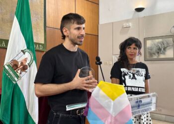 Adelante Andalucía entrega al youtuber “Tigrillo” el premio “Orgullo Andalú” en un acto en el que la juventud ha sido protagonista