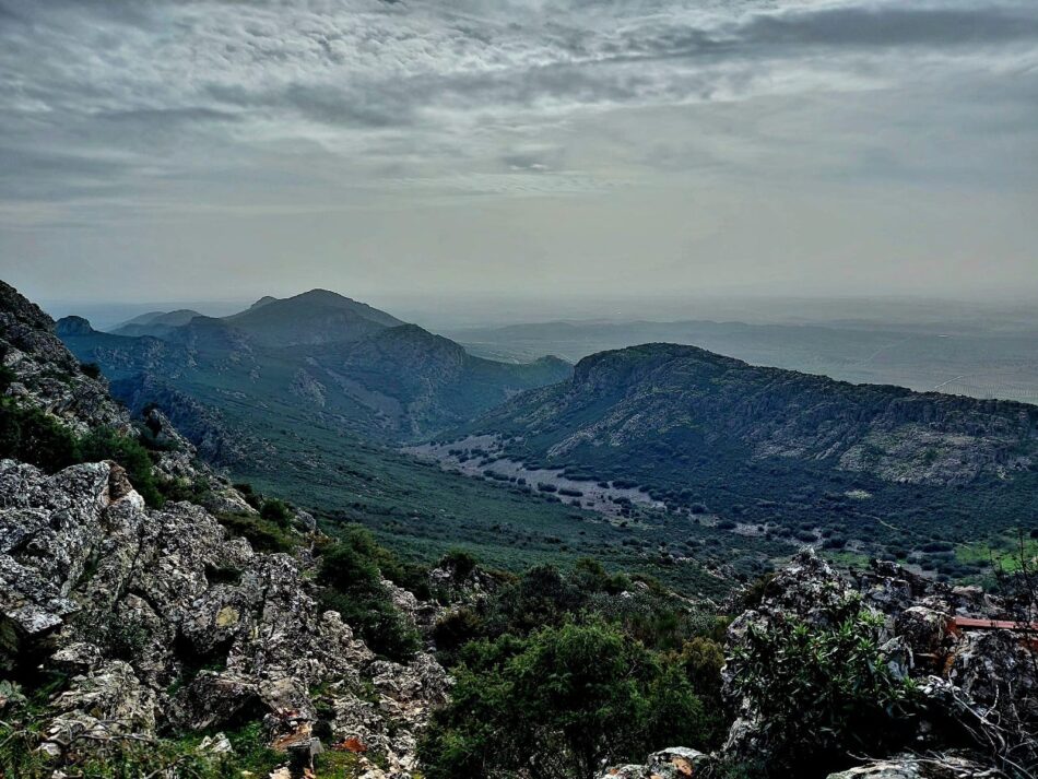 Ecologistas en Acción Extremadura ha presentado alegaciones al proyecto de instalación de una tirolina de gran longitud en el entorno del Valle de los Cristianos, en el término municipal de Hornachos