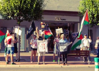 Inditex colabora con genocidas: boicot a Zara