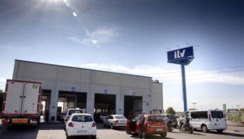 Compromís denuncia el colapso del sistema público de ITV por la inacción del gobierno de Mazón