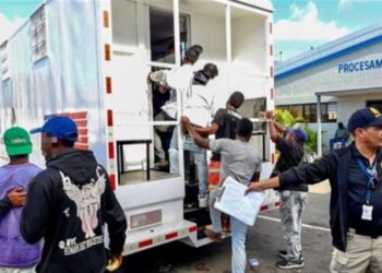 Continúa la deportación de haitianos desde la República Dominicana