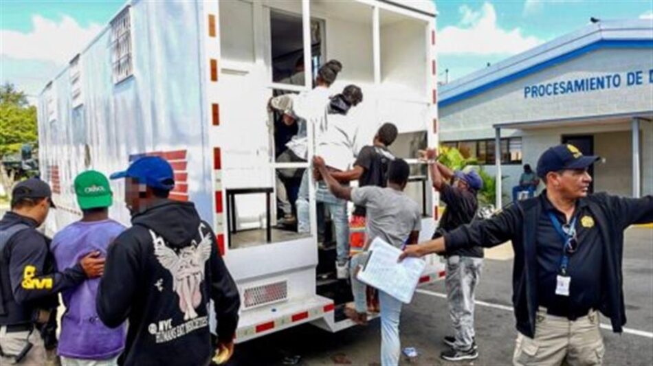 Continúa la deportación de haitianos desde la República Dominicana