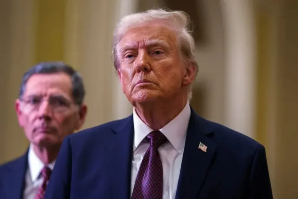 Tras imposiciones arbitrarias de aranceles, Trump anuncia acuerdo comercial con China