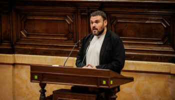 El Parlament demana al Govern que trenqui relacions amb Israel i prohibeixi contractar amb empreses vinculades amb el genocidi