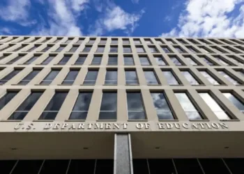 Corte Suprema de EE.UU. permite a Trump desmantelar el Departamento de Educación