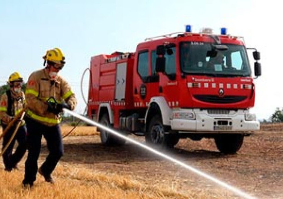 PSC, Esquerra Republicana y Comuns acuerdan crear la escala de apoyo de los Bomberos