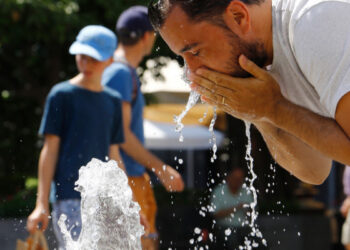 Els Comuns presenten un pla de xoc urgent per fer front a les onades de calor