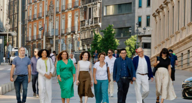 Els Comuns valoren com un primer pas que Pedro Sánchez hagi assumit 10 de les 15 propostes seves per combatre la corrupció