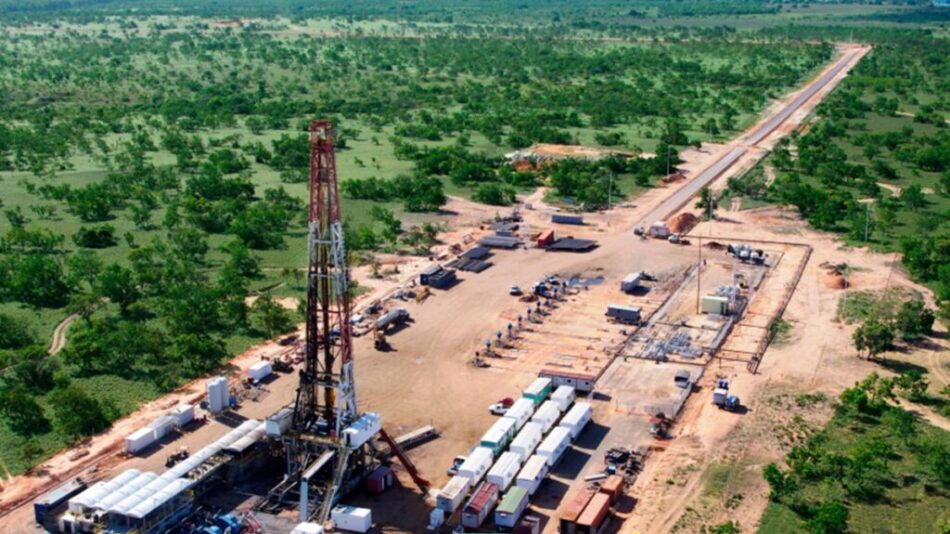 Venezuela desafía sanciones y apuesta por un crecimiento industrial del 11 % en 2025