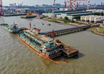 China desafía a EEUU y se niega a parar compra de petróleo a Rusia e Irán