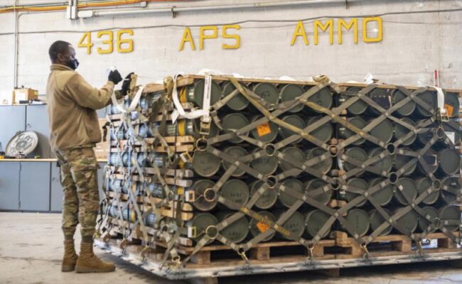 Informe: EEUU agota su arsenal de misiles por apoyo militar a Israel